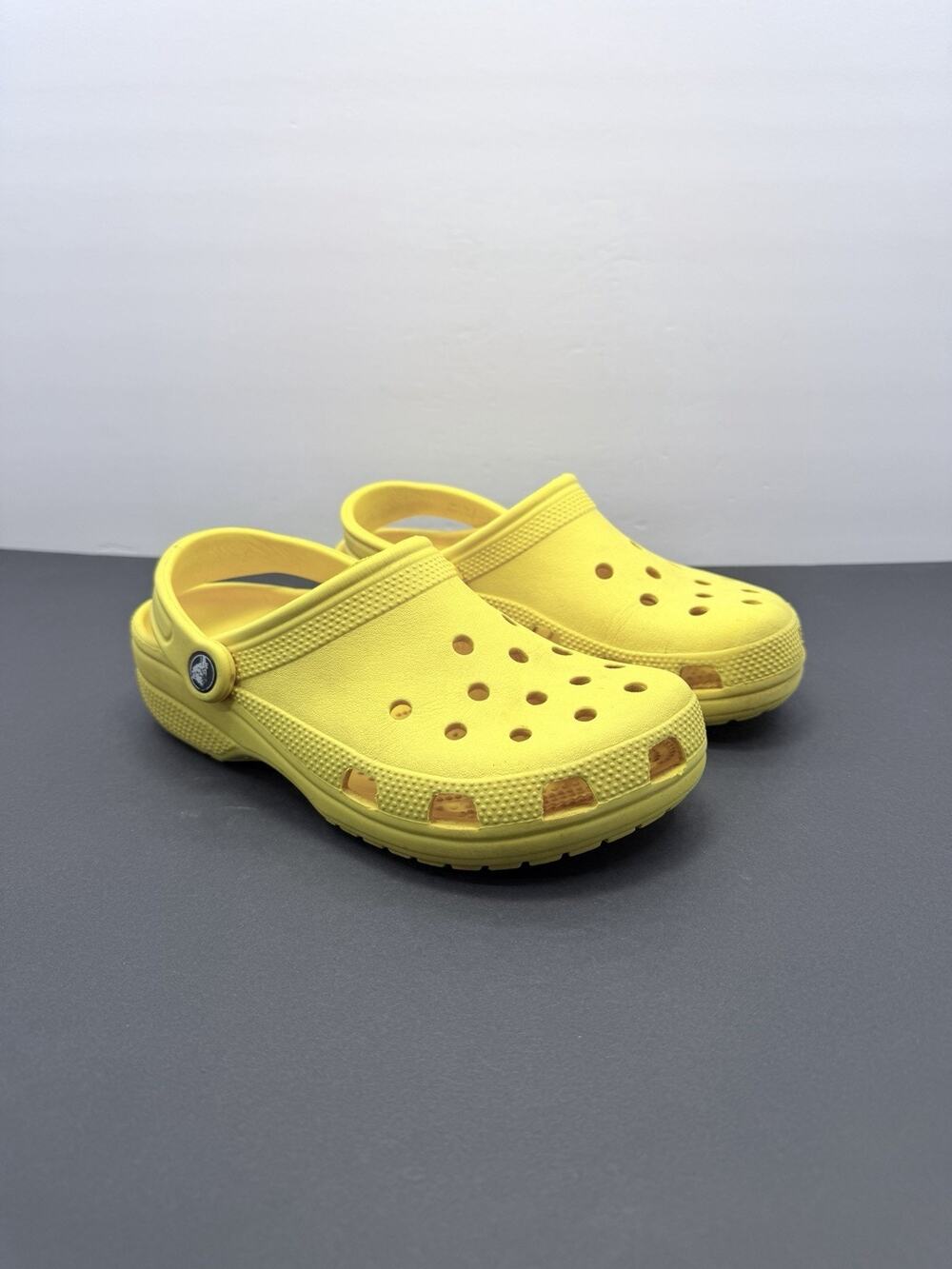 Crocs Classic Clogs Lemon Yellow Men’s / Women’s Size J 5